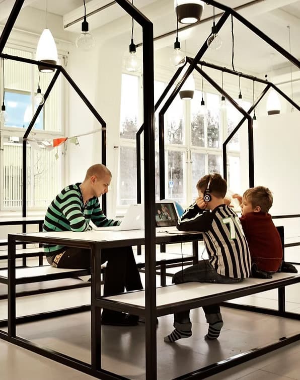 Young people learning together in the hub environment